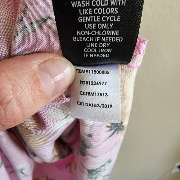Torrid Pink Floral Challis Shirt Dress Sz 2 - Picture 7 of 12